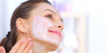 طرق طبيعية لتنظيف البشرة الدهنية.. تعرف عليها