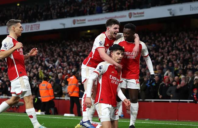 الدوري الإنجليزي.. أرسنال يتصدر مؤقتا بالفوز على برايتون بهدفين نظيفين