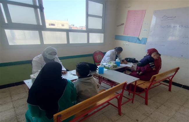البحيرة.. الكشف على 1310 طفل بمختلف التخصصات خلال قافلة طبية مجانية