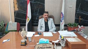 مدير عام تعليم نجع حمادي يناقش الاستعدادات لانعقاد امتحانات الفصل الدراسي الأول 