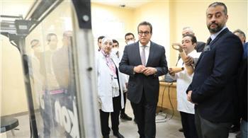 وزير الصحة يتفقد مصنع إنتاج الأطراف الصناعية بإمبابة