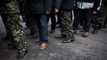   الاستخبارات الأوكرانية تشكو من نقص تعداد الجنود وفقدان الحافز لديهم وتطالب بالتعبئة الفورية
