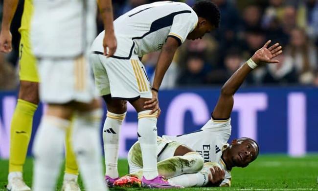 الدوري الإسباني.. مدة غياب دافيد ألابا عن ريال مدريد بعد إصابته بالصليبي