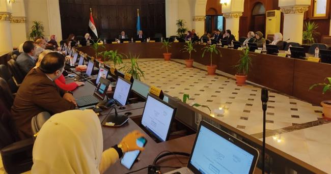 مجلس جامعة الإسكندرية يناقش الاستعدادات لانطلاق امتحانات الفصل الدراسي الأول