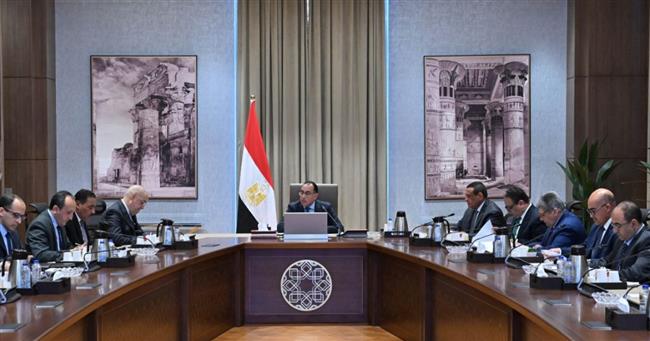 رئيس الوزراء يتابع عددًا من ملفات العمل بمحافظة مطروح
