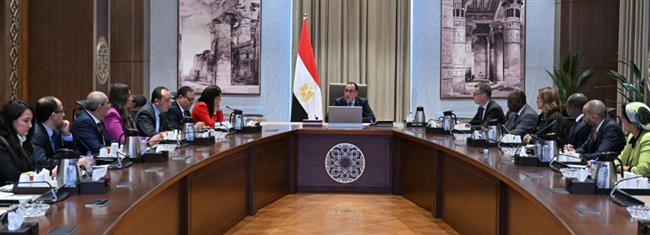 مدبولي يتابع مع "التمويل الدولية" مستجدات الدراسات الاستشارية بشأن برنامج الطروحات