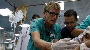 رئيس الفريق الطبي النرويجي بغزة: إسرائيل تسرق الأرض.. وتمارس مع الشعب الفلسطيني سياسة "الموت البطيء"