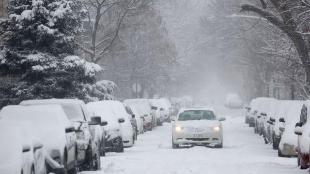 ألمانيا.. عاصفة ثلجية تتسبب في توقف جميع الرحلات بمطار ميونخ