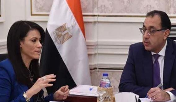  وزيرة التعاون تستعرض تقريرًا حول إطلاق "حافز" للقطاع الخاص