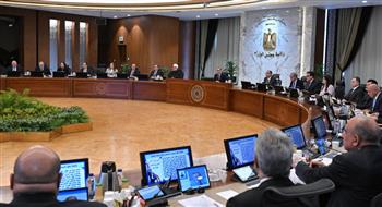   "مدبولي": مجلس الوزراء يهنئ الرئيس السيسي لانتخابه لفترة رئاسية جديدة