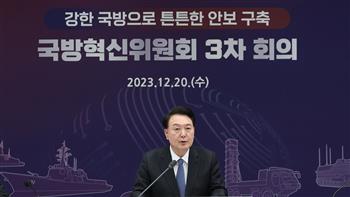   الرئيس الكوري الجنوبي يدعو إلى تعزيز المراقبة والاستطلاع للتعامل مع تهديدات الشمال