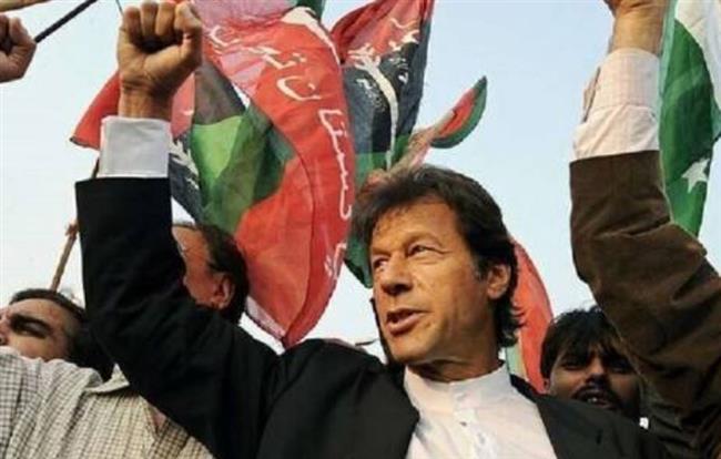 القضاء الباكستاني يرفض التماس عمران خان في قضية " توشاخانا "