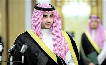 وزير الدفاع السعودي ونظيره البريطاني يبحثان تعزيز التعاون العسكري