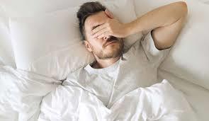   دراسة: النوم ساعة إضافية خلال يوم العطلة يحمي من الأزمات القلبية