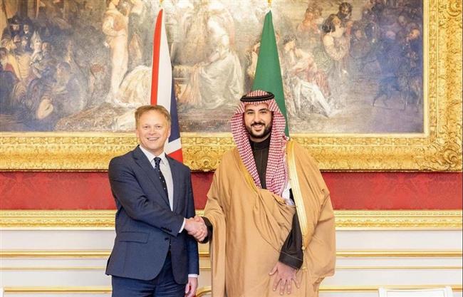 السعودية و بريطانيا تبحثان سبل التعاون في المجالات العسكرية والدفاعية