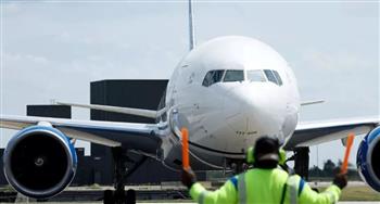   فرنسا تحتجز طائرة تقل 303 ركاب هنود على خلفية شبهة الاتجار بالبشر