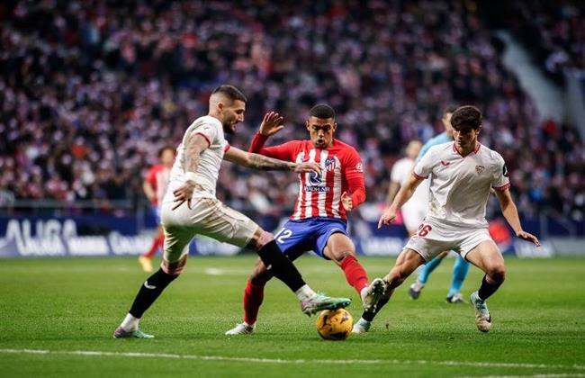 الدوري الإسباني .. أتلتنيكو مدريد يحقق فوزا صعبا على إشبيلية