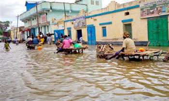   بريطانيا تتعهد بتقديم 9 ملايين دولار لدعم المنكوبين جراء الفيضانات في الصومال