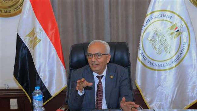 وزير التربية والتعليم يؤكد أهمية الابتعاد عن أسلوب الحفظ والتلقين وتطوير مهارات الطلاب الحياتية