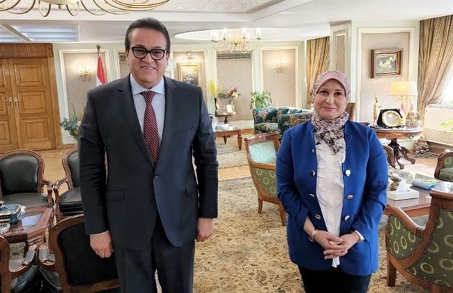 نقيب التمريض: وزير الصحة وجه بالانتهاء من مراجعة قانون مزاولة المهنة لاعتماده وتنفيذه