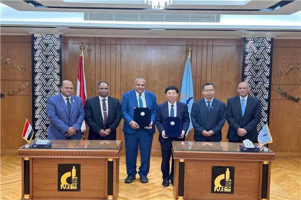 تعاون بحثي بين جامعتين في مصر والصين لتنفيذ مشروع غذائي
