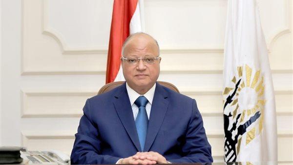 محافظ القاهرة يشدد على رؤساء الأحياء بشن حملات مكثفة لرفع الإشغالات
