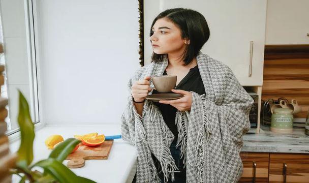 دفء ووقاية.. مشروبات وأطعمة "سحرية" لفصل الشتاء