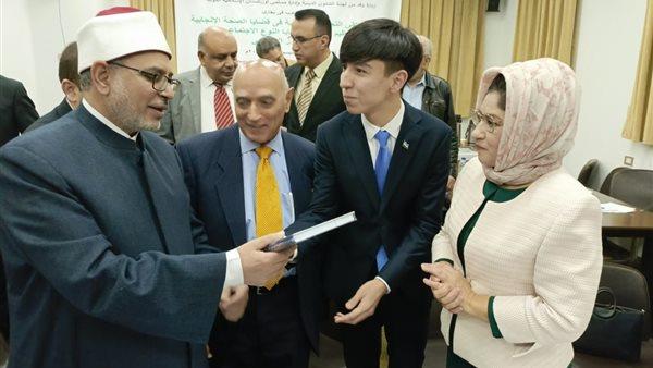رئيس جامعة الأزهر يشهد انطلاق الدورة التدريبية لوفد أوزباكستان