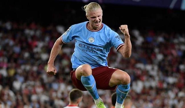 الاتحاد الدولي يمنح هالاند جائزة أفضل لاعب في العالم لعام 2023