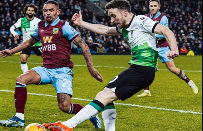 الدوري الإنجليزي .. ليفربول يفوز على بيرنلي 2-0 ويتصدر البريميرليج مؤقتاً
