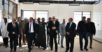 محافظ قنا يتفقد الوحدة البيطرية بقرية المنيرة الحديثة