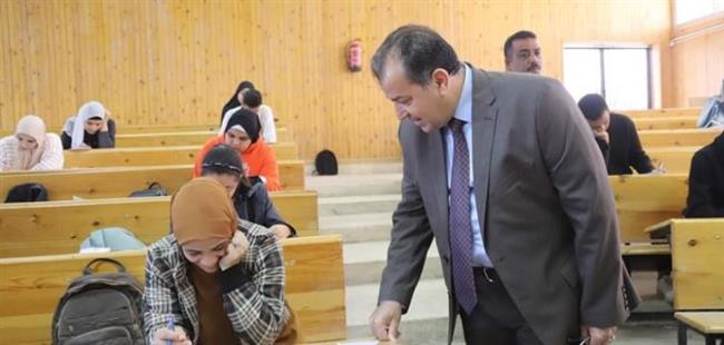 انطلاق امتحانات الفصل الدراسي الأول بجامعة جنوب الوادي 