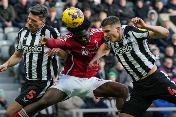 الدوري الإنجليزي .. فوز نوتينجهام فورست على نيوكاسل يونايتد 3-1