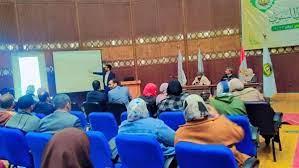 مركز  زايد يناقش أهمية توظيف التكنولوجيا في العملية التعليمية