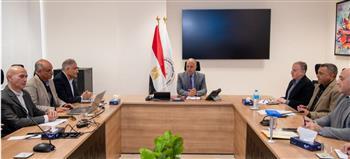 وزير الري يتابع أعمال تقييم البوابات والمنشآت المائية 