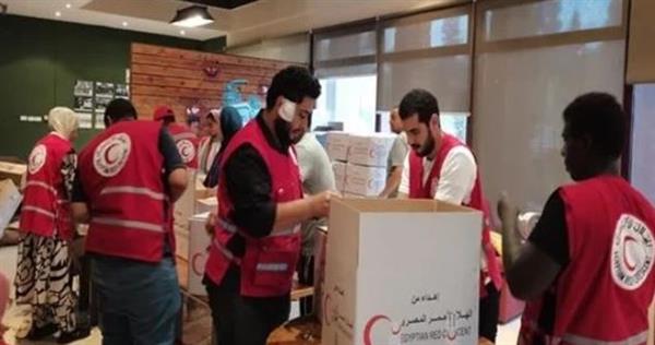 الهلال الأحمر الفلسطينى: ما يدخل من مساعدات يمثل 10% فقط مما يحتاجه الفلسطينيون