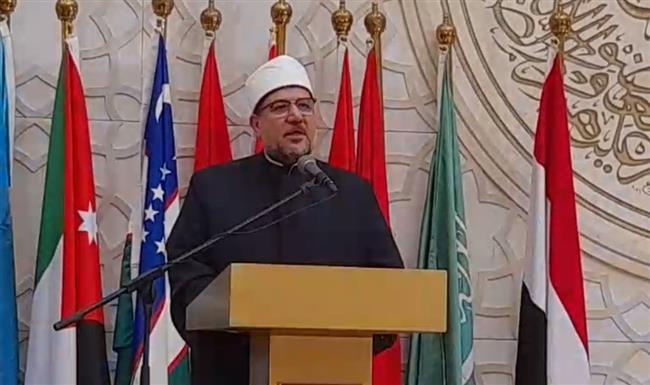 وزير الأوقاف يكرم كلية القرآن الكريم للقراءات وعلومها 