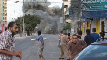   "أسوشيتيد برس": الآلاف يفرون سيرا أو بعربات من وطأة الهجوم الإسرائيلي المكثف على غزة‎