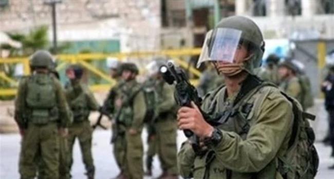 قوات الاحتلال تقتحم 6 شركات صرافة تابعة لـ"النقد الفلسطينية" واعتقال أصحابها