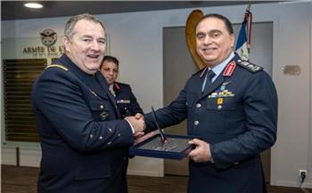   خلال زيارته الرسمية لـ فرنسا.. قائد القوات الجوية يلتقي رئيس هيئة أركان سلاح الجو