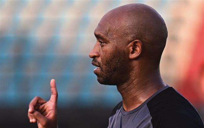 تدريبات تأهيلية لـ شيكابالا على هامش مران الزمالك