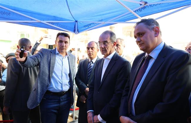 وزير الاتصالات يفتتح عدد من المشروعات في محافظة المنيا