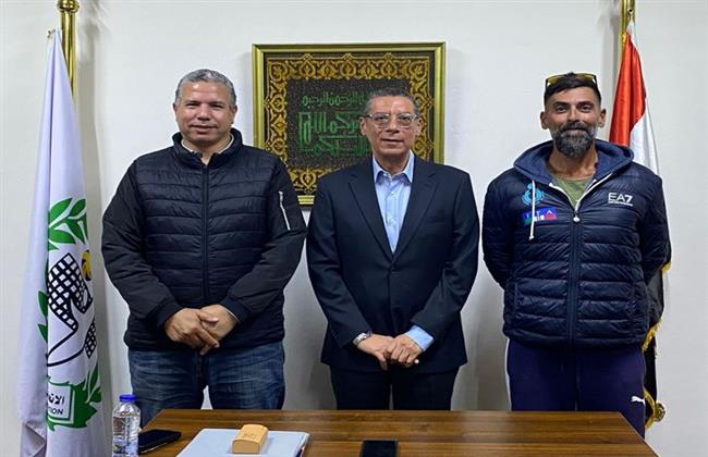 اتحاد الطائرة يتعاقد مع الإيطالي نيكول أنجولو لقيادة منتخب الشاطئية