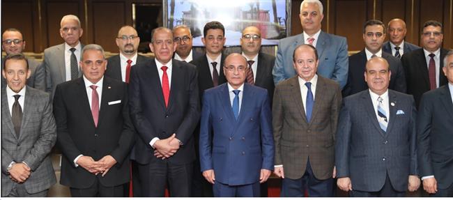 وزير العدل يلتقي مجلس إدارة نادي قضاة مصر والوفد المرافق له
