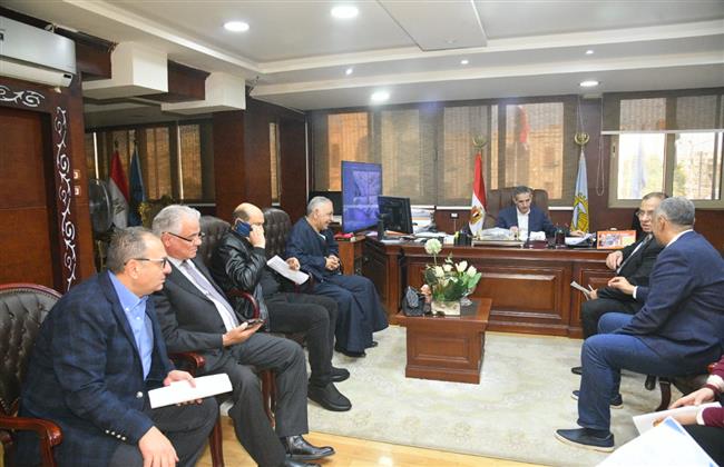 محافظ الغربية يلتقي أعضاء مجلسي النواب والشيوخ لبحث مطالب المواطنين