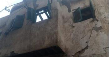   سقوط سقف عقار قديم خالى من السكان بالإسكندرية دون إصابات
