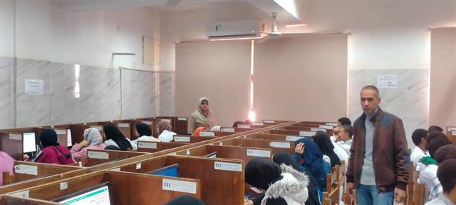 بدء امتحانات الفصل الدراسي الأول لبرنامج " تمريض جنوب الوادي الأهلية "