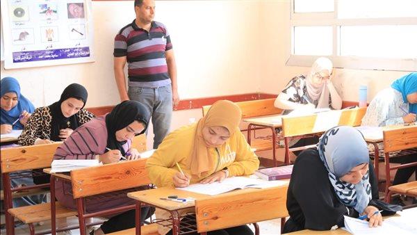تكليف القومي للبحوث و الامتحانات بتطوير المناهج ونظم وآليات التقييم العالمية