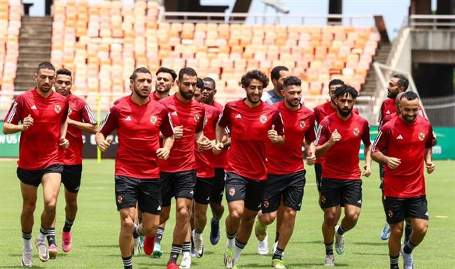 طبيب الأهلي يرسل ملفا طبيا عن لاعبي الفريق للفيفا
