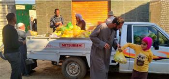   توزيع 20 ألف شنطة مواد غذائية ضمن مبادرة خفض الأسعار في المنيا